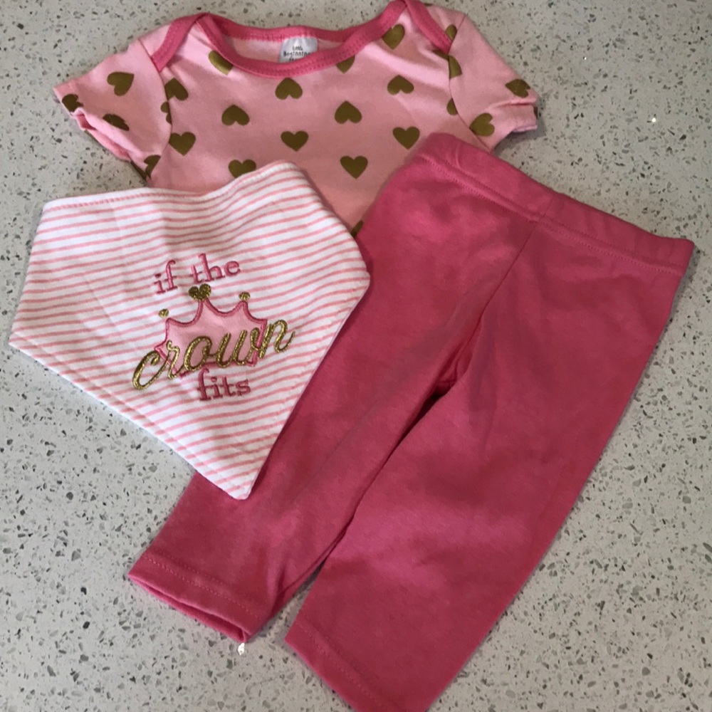 Cute set with bib